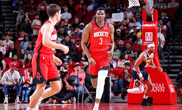 开云APP下载-三分高达52%！首发场均20+5，火箭谈谢泼德摊牌，仍相信会成库里