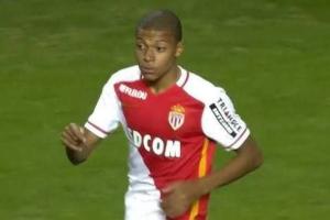 开云在线-17岁小巴佩姆总生涯首秀赛季，是唯一一个进球数不到20的赛季