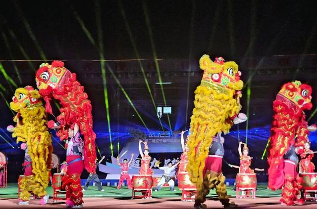 开云体育-2比0！“辽超”揭幕战“鸡架PK麻辣拌”，沈阳胜！