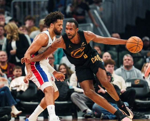 kaiyun sports-轰22+4+3！我们要围绕哈登，泰森赛后说出好处，他还提到了米切尔